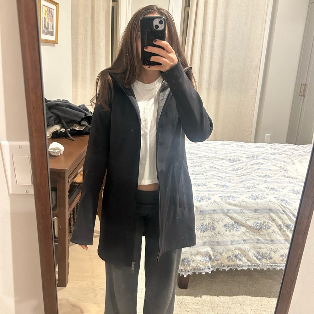 Lululemon black raincoat